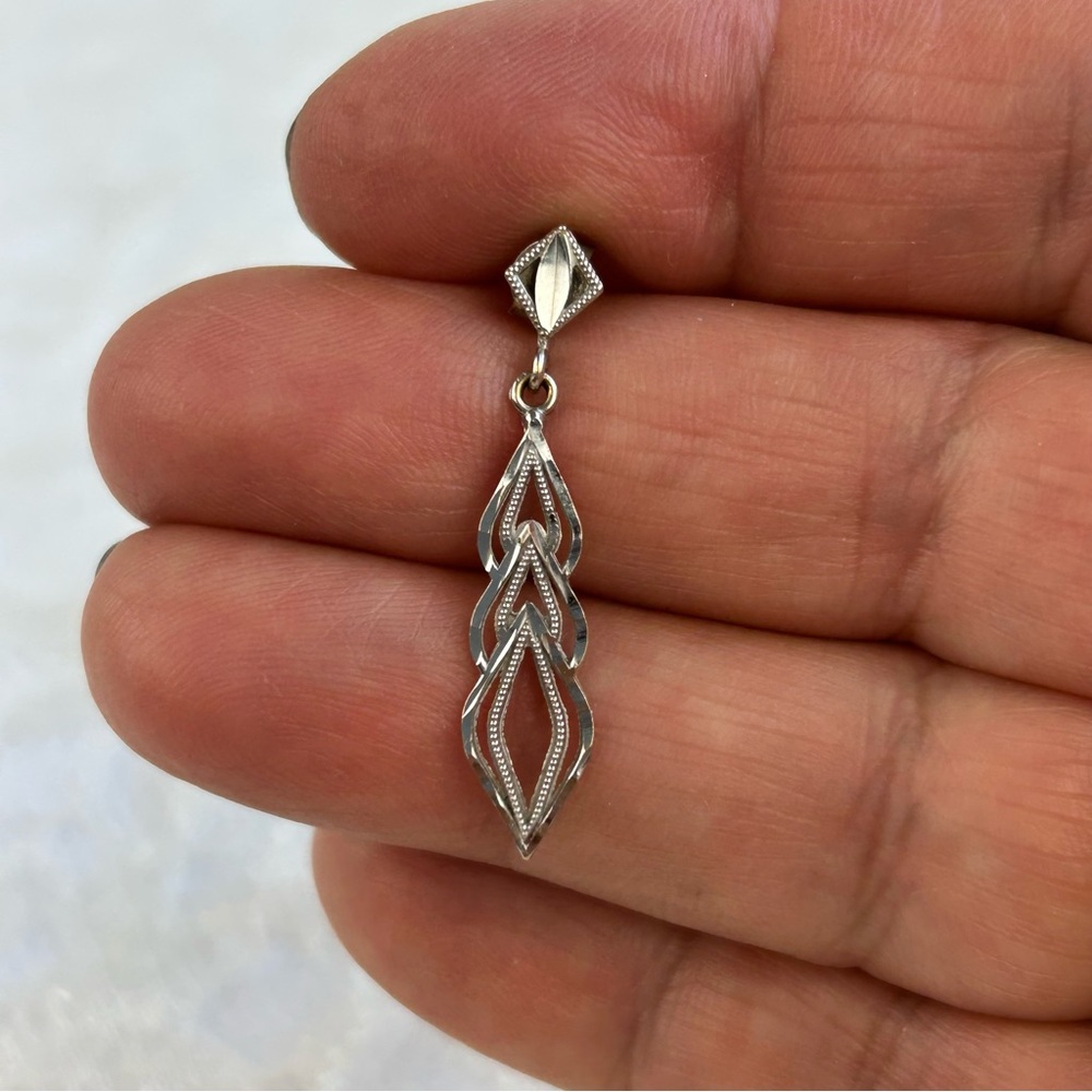 14kt Solid White Gold Single Dangle Earring Roman… - image 2